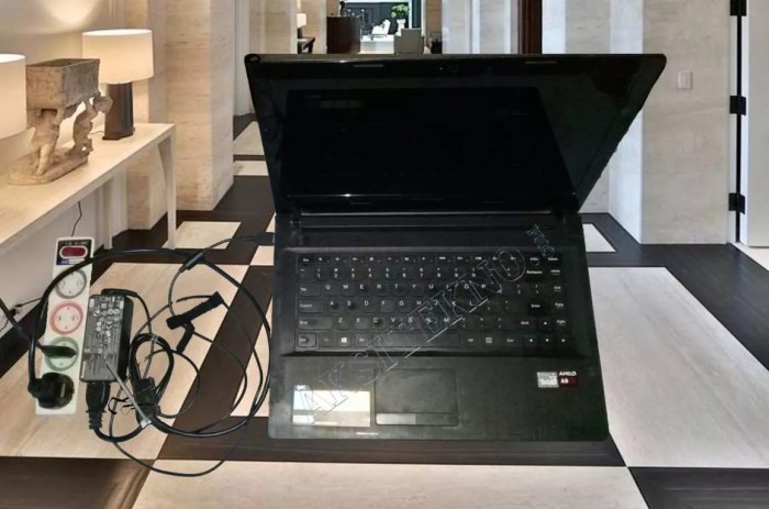 Ic pada laptop