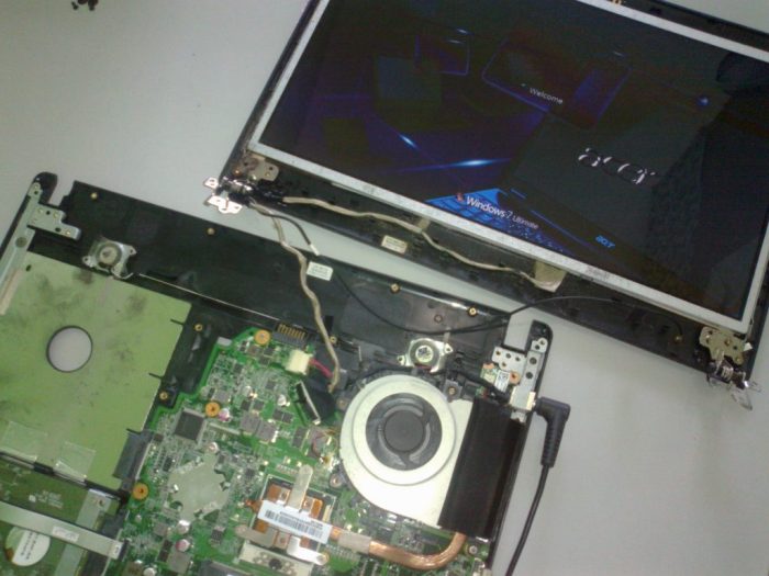 Laptop lcd ganti otakatik