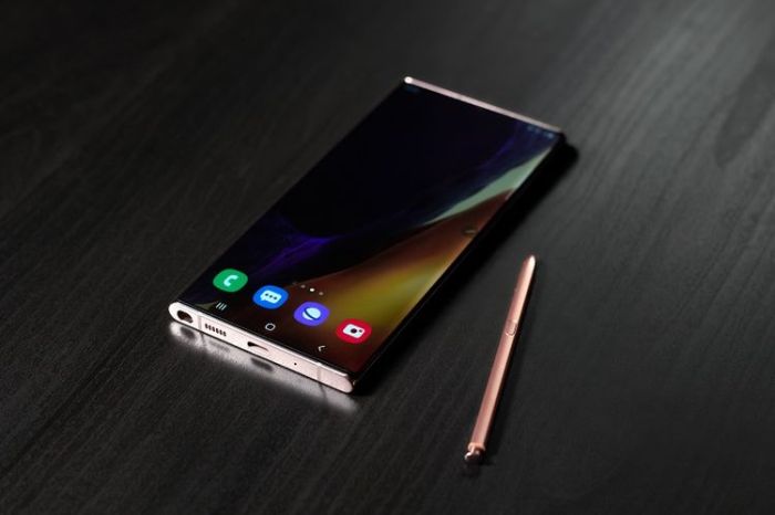 Samsung yang ada pensilnya